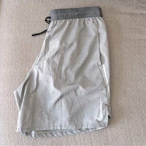 Nike Men’s Running Shorts | Large | Light Grey